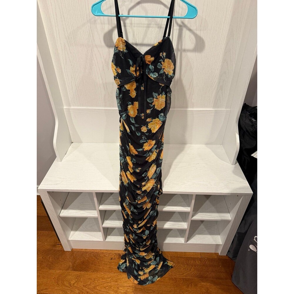 Venus floral ruched maxi dress size medium